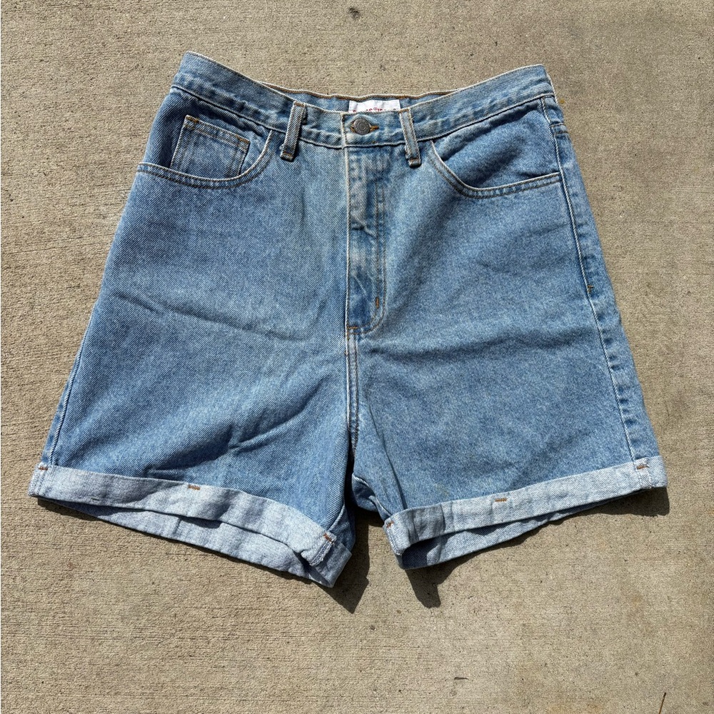 Vintage 90s Guess Women’s Denim Mom Jean Shorts